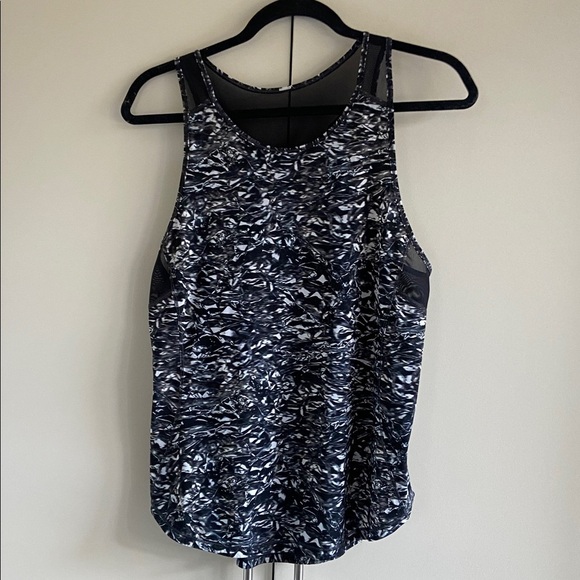 Lululemon Sculpt Tank II - Picture 1 of 13